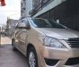 Toyota Innova E 2012 - Bán xe Toyota Innova E đời 2012, màu vàng cát