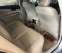 Toyota Camry 2.0E 2013 - Bán Toyota Camry 2.0E sản xuất 2013, màu bạc