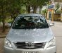 Toyota Innova 2.0E 2012 - Bán ô tô Toyota Innova 2.0E sản xuất 2012, màu bạc xe gia đình, 550tr