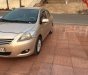 Toyota Vios 1.5E MT 2010 - Cần bán Toyota Vios E sản xuất năm 2010, màu vàng cát, giá chỉ 285 triệu