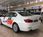 BMW 5 Series 520i 2016 - Cần bán gấp BMW 5 Series 520i năm 2016, màu trắng, nhập khẩu nguyên chiếc số tự động