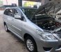 Toyota Innova 2.0E 2012 - Bán ô tô Toyota Innova 2.0E sản xuất 2012, màu bạc  