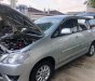 Toyota Innova 2.0E 2012 - Bán ô tô Toyota Innova 2.0E sản xuất 2012, màu bạc  