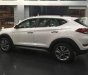 Hyundai Tucson   2018 - Cần bán Hyundai Tucson đời 2018, màu trắng, giá chỉ 839.6 triệu