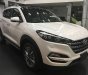 Hyundai Tucson   2018 - Cần bán Hyundai Tucson đời 2018, màu trắng, giá chỉ 839.6 triệu