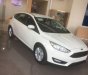 Ford Focus 2018 - Cần bán xe Ford Focus sản xuất năm 2018, màu trắng, giá tốt