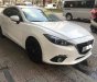 Mazda 323 2016 - Cần bán xe Mazda 323 năm sản xuất 2016, màu trắng
