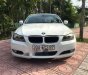 BMW 3 Series  320i  2009 - Bán BMW 3 Series 320i 2009, màu trắng còn mới, giá chỉ 500 triệu