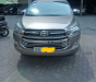 Toyota Innova E 2016 - Cần bán xe Toyota Innova sản xuất 2016 màu xám, 685 triệu, gia đình sử dụng