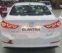 Hyundai Elantra 2018 - Bán Hyundai Elantra sản xuất 2018, màu trắng, giá tốt