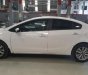 Kia Cerato 1.6 MT 2017 - Bán Kia Cerato 1.6 MT đời 2017, màu trắng chính chủ giá cạnh tranh