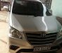 Toyota Innova 2016 - Cần bán lại xe Toyota Innova năm 2016, màu bạc