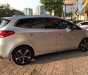 Kia Rondo GAT 2016 - Bán Kia Rondo GAT đời 2016, màu bạc chính chủ, giá chỉ 612 triệu