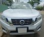 Nissan Navara SL  2016 - Bán xe bán tải Nissan Navara NP300 SL đời 2016, màu bạc, số sàn. Giá 605 triệu