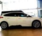 Ford Focus 2018 - Bán xe Ford Focus năm 2018, màu trắng, giá tốt