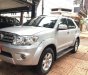 Toyota Fortuner 2.5 G 2011 - Bán Toyota Fortuner 2.5 G đời 2011, màu bạc xe gia đình, giá tốt