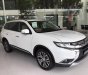 Mitsubishi Outlander 2.0 Premium 2018 - Cần bán Mitsubishi 2.0 Premium đời 2018, giá chỉ 941 triệu