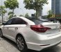 Hyundai Sonata   2.0AT 2015 - Bán Hyundai Sonata 2.0AT đời 2015, màu trắng, nhập khẩu còn mới, 780tr