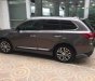 Mitsubishi Outlander 2.0 CVT 2018 - Cần bán Mitsubishi Outlander 2.0 CVT sản xuất 2018, màu nâu