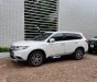 Mitsubishi Outlander 2.0 CVT Premium 2018 - Bán Mitsubishi Outlander 2.0 CVT Premium đời 2018, màu trắng