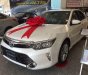 Toyota Camry  2.0E 2018 - Bán xe Toyota Camry 2.0E năm sản xuất 2018, màu trắng, giá chỉ 250 triệu