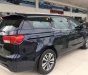 Kia Sedona 2018 - Cần bán xe Kia Sedona năm sản xuất 2018, màu đen, giá tốt