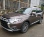 Mitsubishi Outlander 2.0 CVT Premium 2018 - Bán Mitsubishi Outlander 2.0 CVT Premium đời 2018, màu nâu 