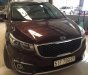 Kia Sedona 2.2L DATH 2016 - Cần bán lại xe Kia Sedona 2.2L DATH đời 2016, màu đỏ đẹp như mới