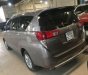 Toyota Innova 2.0E  2016 - Bán Toyota Innova 2.0E năm 2016, màu xám
