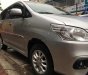 Toyota Innova E 2014 - Cần bán xe Toyota Innova E đời 2014, màu bạc xe gia đình, giá chỉ 560 triệu