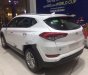 Hyundai Tucson 2018 - Cần bán xe Hyundai Tucson đời 2018, màu trắng, giá tốt