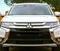 Mitsubishi Outlander 2.0 CVT 2018 - Bán xe Mitsubishi Outlander 2.0 CVT đời 2018, màu trắng, hỗ trợ vay 90%