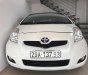 Toyota Yaris 1.3 AT 2010 - Cần bán Toyota Yaris 1.3 AT đời 2010, màu trắng, xe nhập chính chủ, giá tốt