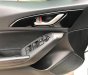 Mazda 3 1.5AT 2017 - Bán ô tô Mazda 3 1.5AT đời 2017, màu trắng chính chủ 