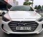 Hyundai Elantra 1.6AT 2017 - Cần bán lại xe Hyundai Elantra 1.6AT đời 2017, màu trắng còn mới