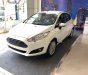 Ford Fiesta Titanium giá tốt 2018 - Bán xe Ford Fiesta Titanium giá tốt đời 2018, màu trắng