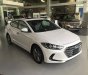 Hyundai Elantra 2018 - Bán ô tô Hyundai Elantra đời 2018, màu trắng giá cạnh tranh