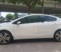 Kia Cerato 1.6 2017 - Cần bán xe Kia Cerato 1.6 2017, màu trắng số tự động 