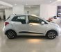 Hyundai i10 2018 - Cần bán xe Hyundai i10 năm sản xuất 2018, màu bạc, giá tốt