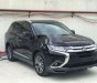 Mitsubishi Outlander  2.0 CVT  2018 - Bán xe Mitsubishi Outlander 2.0 CVT sản xuất 2018, màu đen, giá 941.5tr