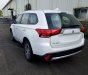 Mitsubishi Outlander 2018 - Bán xe 7 chỗ gầm cao Mitsubishi Outlander 2.0 CVT tại Quảng Bình, Quảng Trị.