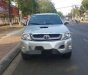 Toyota Hilux 2011 - Bán Toyota Hilux đời 2011, màu bạc, giá 438tr