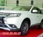 Mitsubishi Outlander 2018 - Bán Mitsubishi Outlander 2018, màu trắng, xe có sẵn giao ngay. LH Quang: 0905.59.60.67 hỗ trợ vay nhanh lên đến 80 %