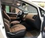 Kia Rio 1.4 AT Hatchback 2016 - Bán Kia Rio 1.4 AT hatchback, full option, nhập khẩu nguyên chiếc Hàn Quốc, sản xuất năm 2016, màu trắng