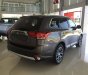 Mitsubishi Outlander 2018 - Bán Mitsubishi Outlander 2018, màu nâu tại Đà Nẵng, xe đủ màu, giao xe ngay, hỗ trợ vay nhanh đến 90 %