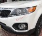 Kia Sorento GAT 2.4L 2WD 2014 - Cần bán Kia Sorento GAT 2.4L 2WD năm sản xuất 2014, màu trắng  