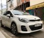 Kia Rio 1.4 AT Hatchback 2016 - Bán Kia Rio 1.4 AT hatchback, full option, nhập khẩu nguyên chiếc Hàn Quốc, sản xuất năm 2016, màu trắng