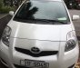 Toyota Yaris 2010 - Cần bán gấp Toyota Yaris đời 2010, màu trắng, nhập khẩu nguyên chiếc số tự động