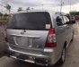 Toyota Innova 2.0E 2013 - Bán xe Toyota Innova 2.0E 2013, màu bạc, giá cả thương lượng