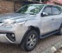 Toyota Fortuner   2017 - Bán xe Toyota Fortuner 2017 số sàn, màu bạc 